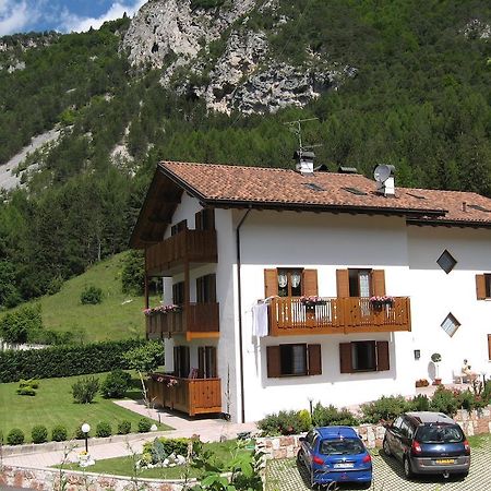 Appartamenti Arcobaleno Molveno Habitación foto